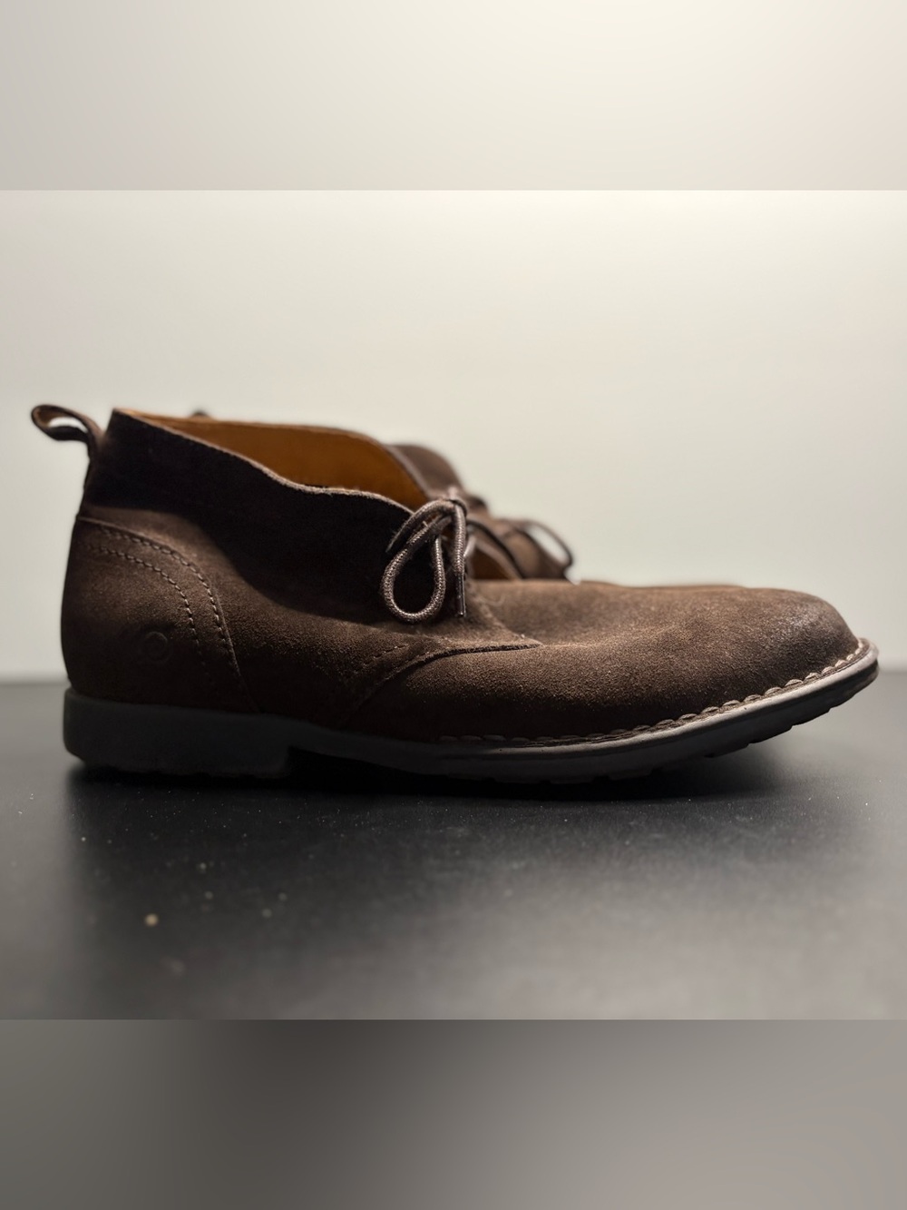 Born Dark Brown Suede Leather Lace Up Chukka Boots Shoes